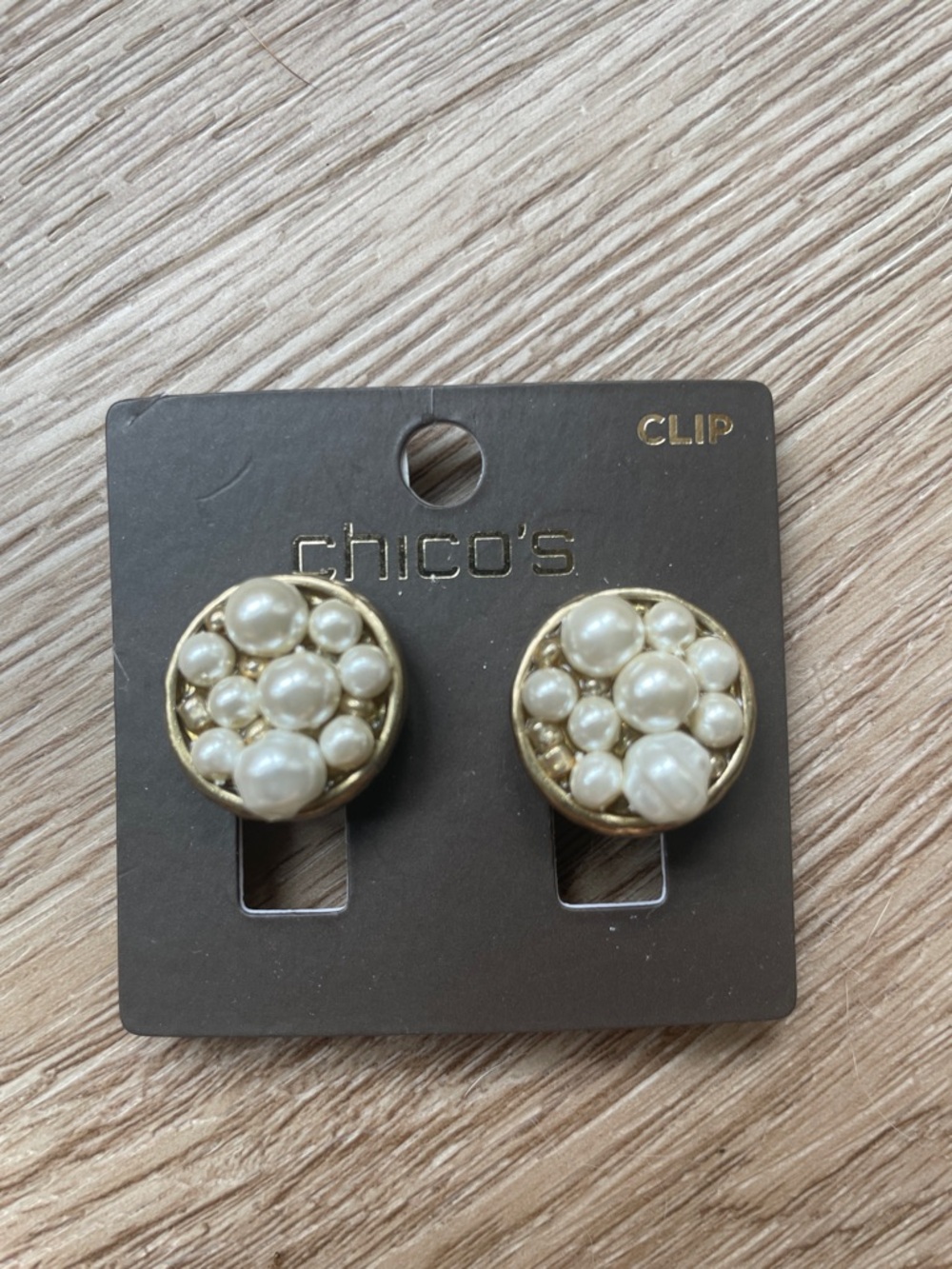 NWT Chico's Mixed Metallic and Pearl Clip-On Earrings - Picture 4 of 5
